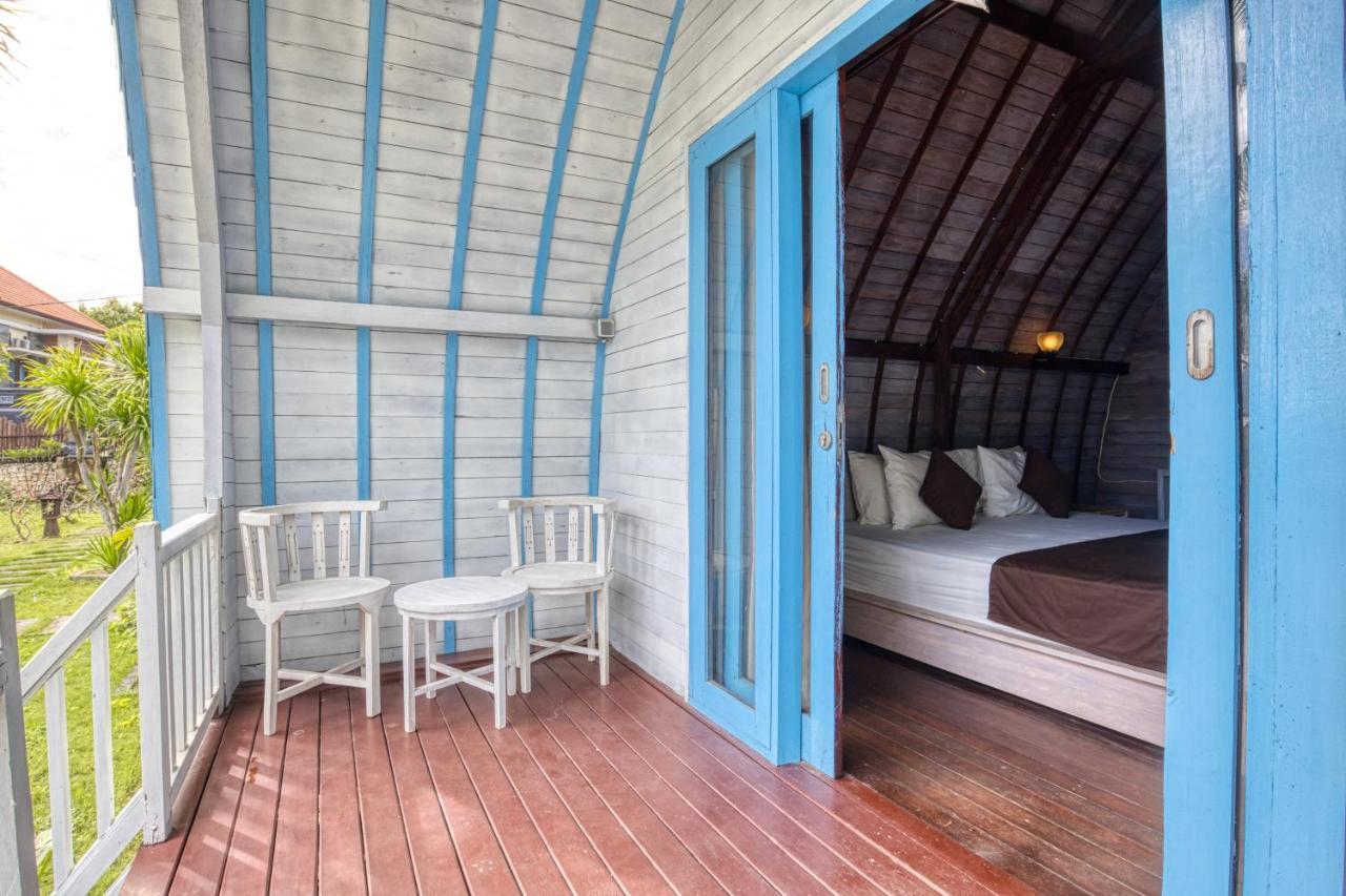 Megaland Bungalow Batununggul Luaran gambar