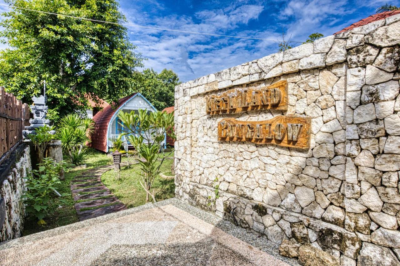 Megaland Bungalow Batununggul Luaran gambar
